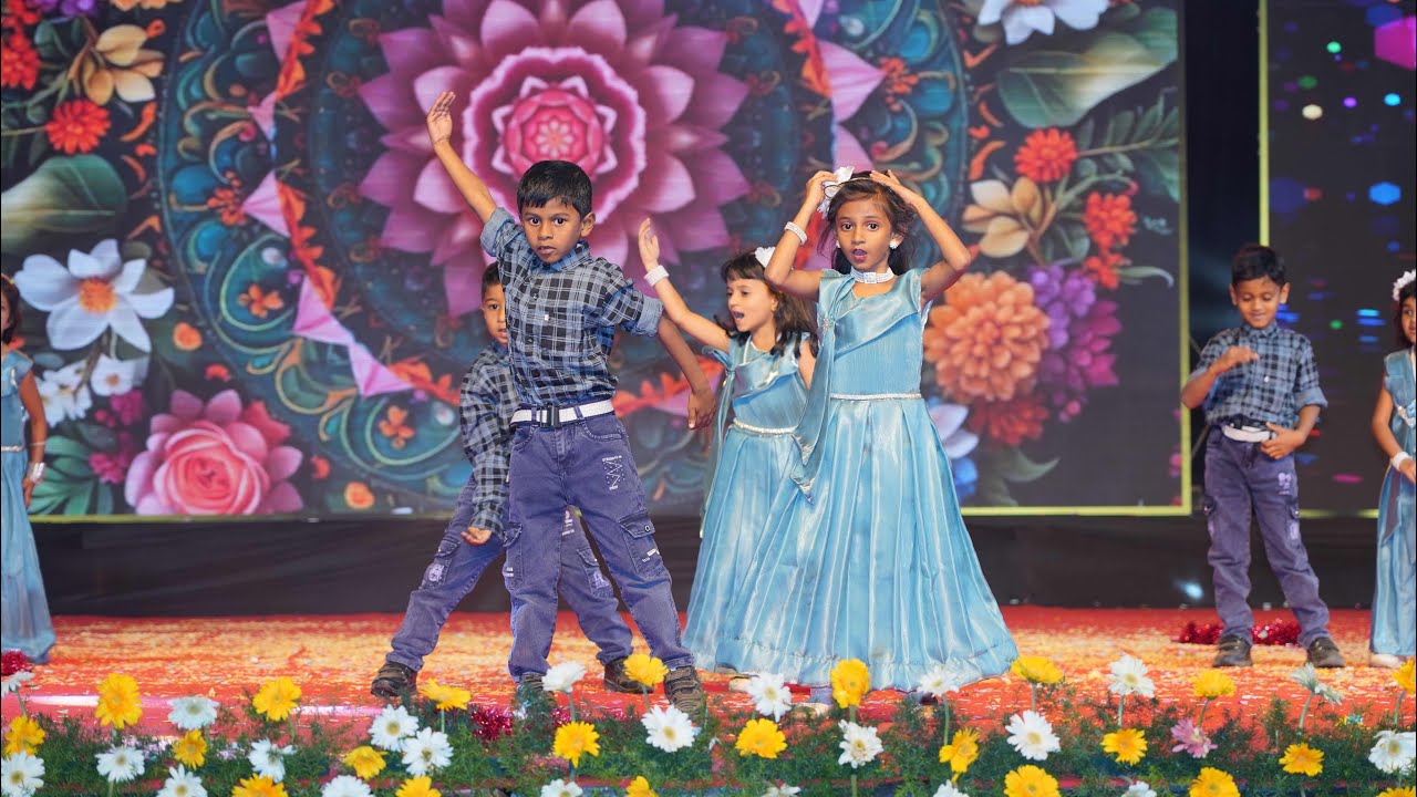 Apollo School Day: Apollo Utsava featuring Chinnamma & Pasandagowne Kannada song remix performance.