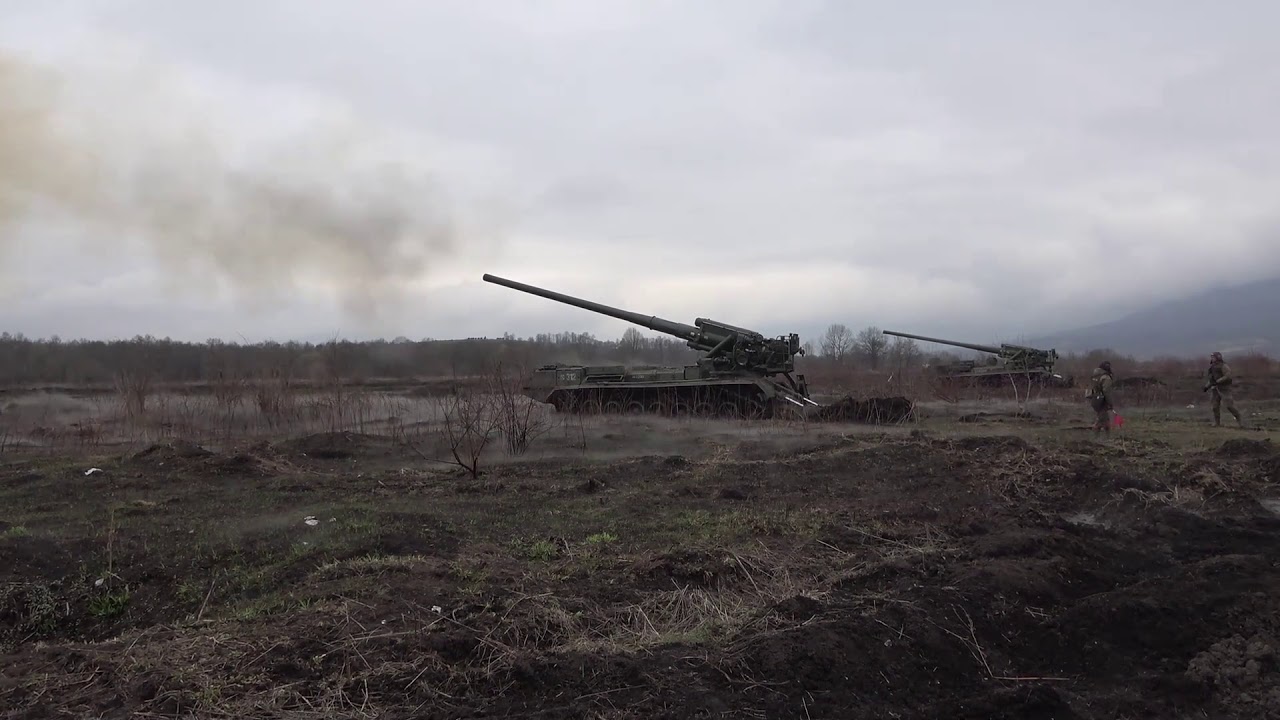 Russian Artillery 2S4 Tulip and 2S7 Pion self-propelled artillery live fire