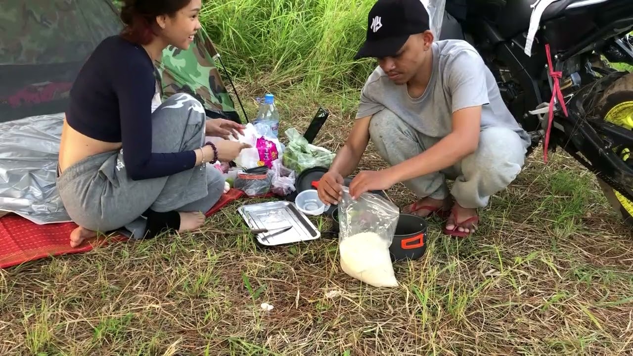 បោះតង់គេងមួយយប់នៅក្បែរបឹងលើភ្នំគីរីរម្យ - Camp for a night near the lake  -