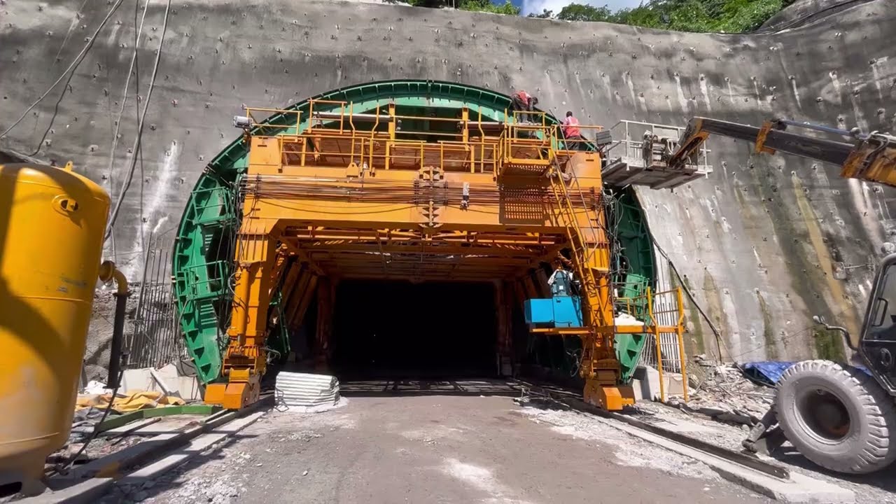 Gantry for tunnel lining |Gantry Formwork|Final Lining|Tunneling|Railway project