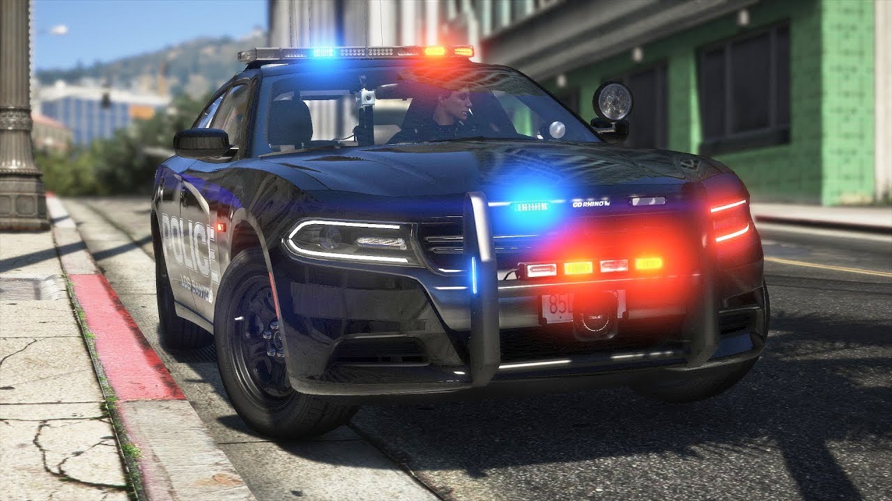 LSPDFR - Day 1011 - Stay alive, don’t text & drive