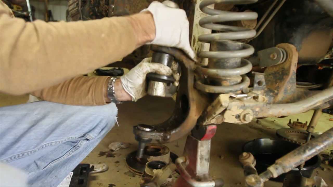 How-To replace Dana 30 and 44 Ball Joints part 2 of 3 (press in ball joints with cheap press)