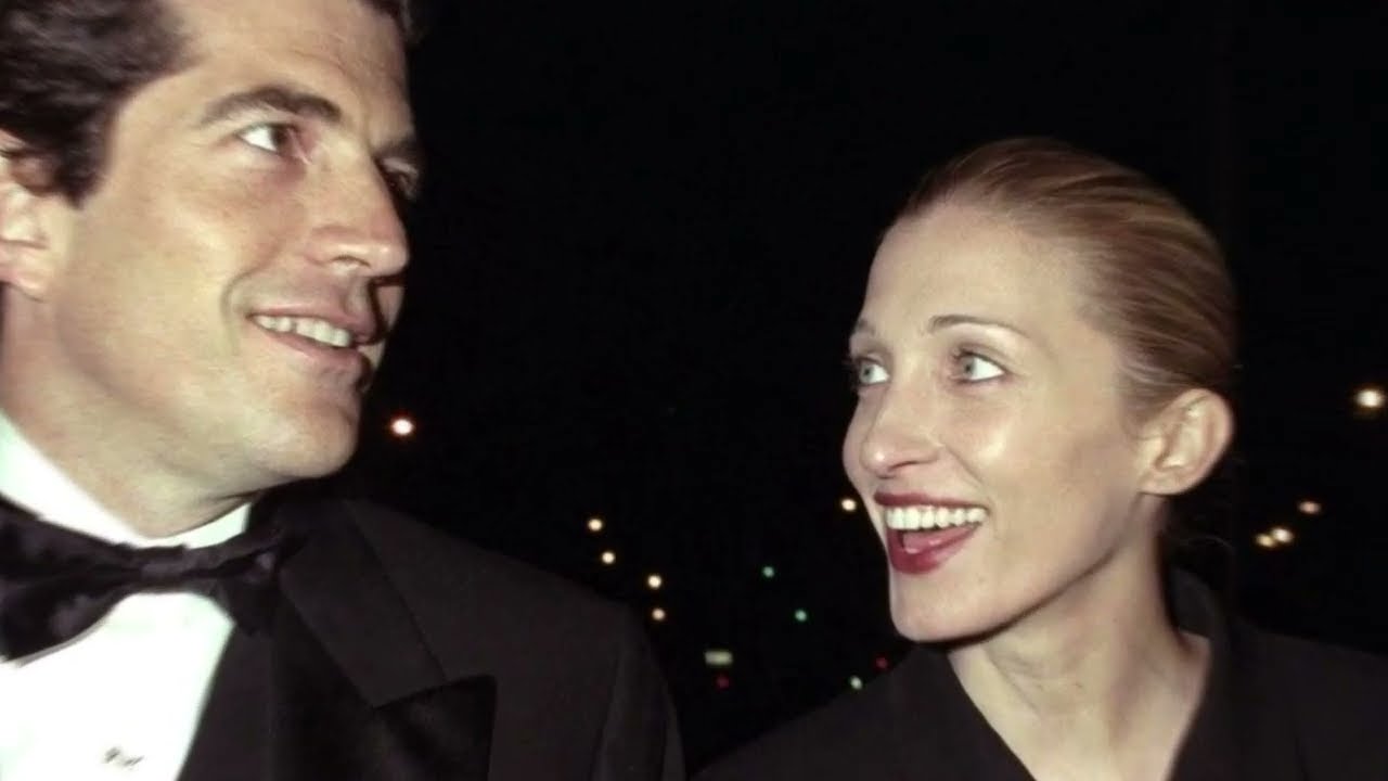 Carolyn Bessette-Kennedy Petit Bateau T-Shirts