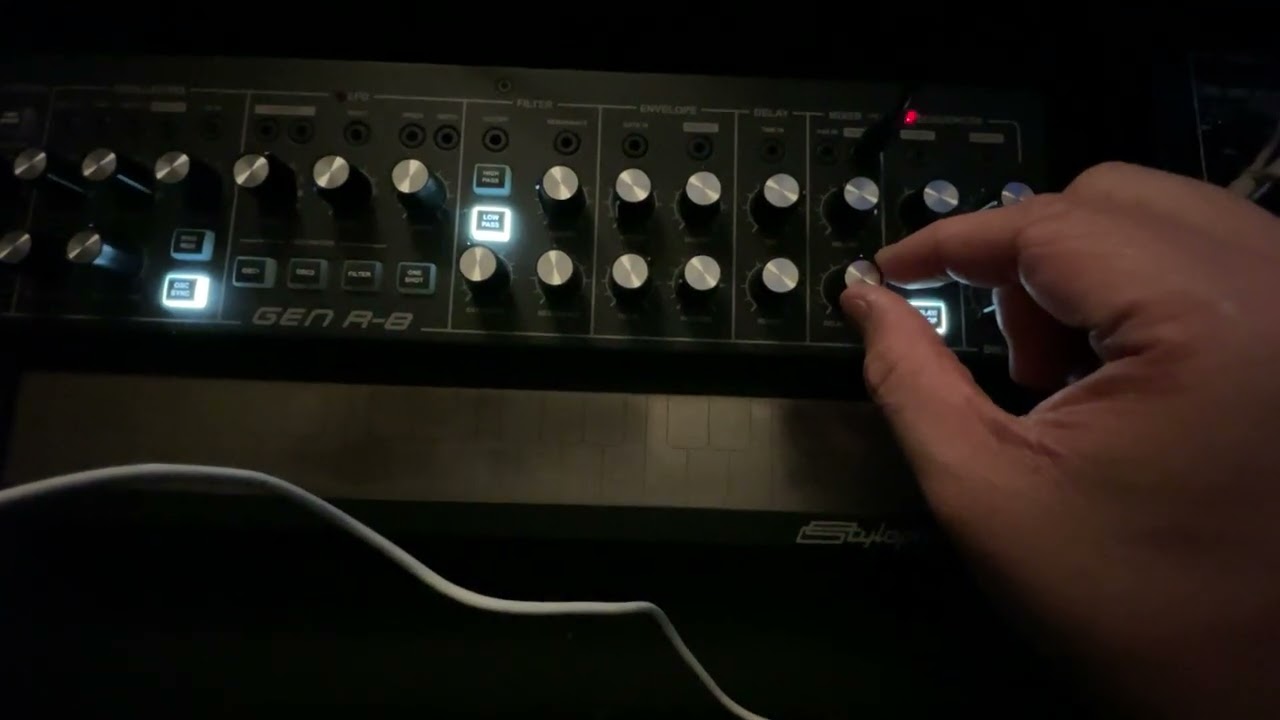 Stylophone Gen R-8 • Built in Sequencer, Delay & Drive • Industrial EBM Sound.