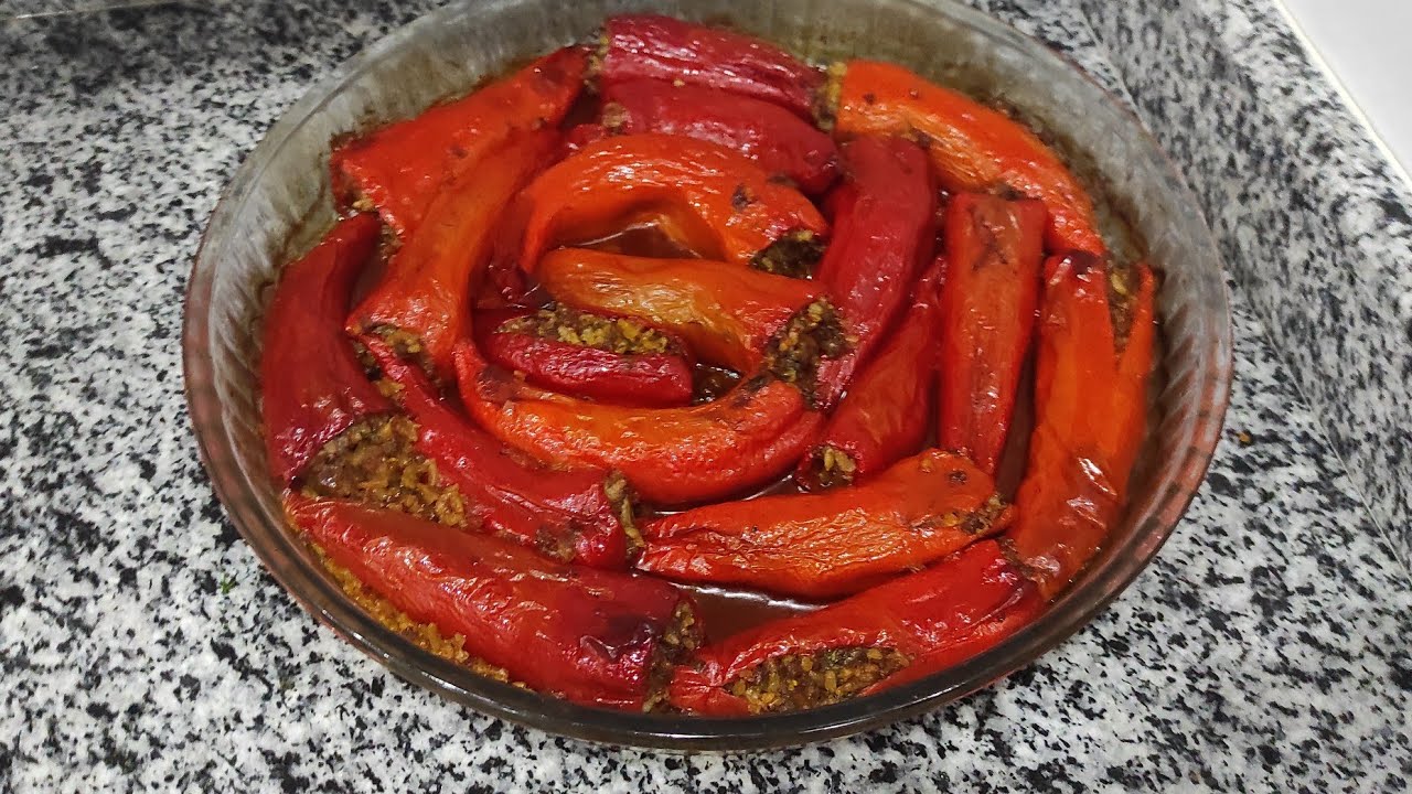 Bu tarifi mutlaka deneyin! Fırında Kıymalı Kapya Biber Dolması