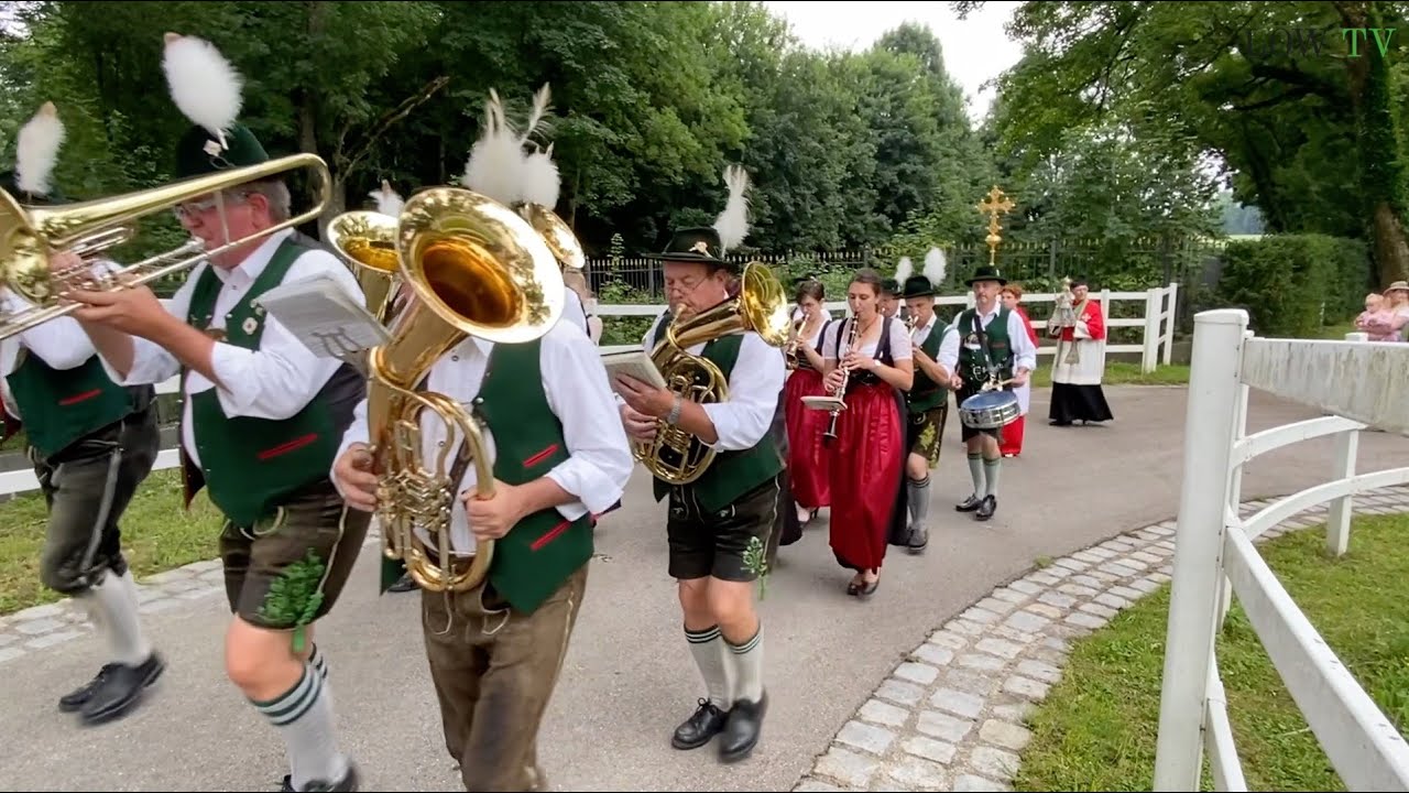 Marienandacht auf Schloss Hofhegnenberg