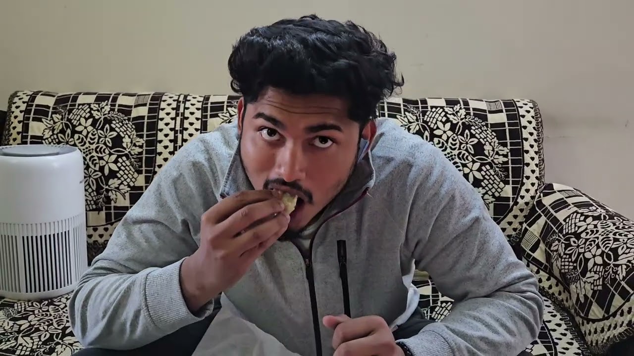 Full Day Vlog: Protein Cake, Heavy Workout & a Sad Momo Scam 😔