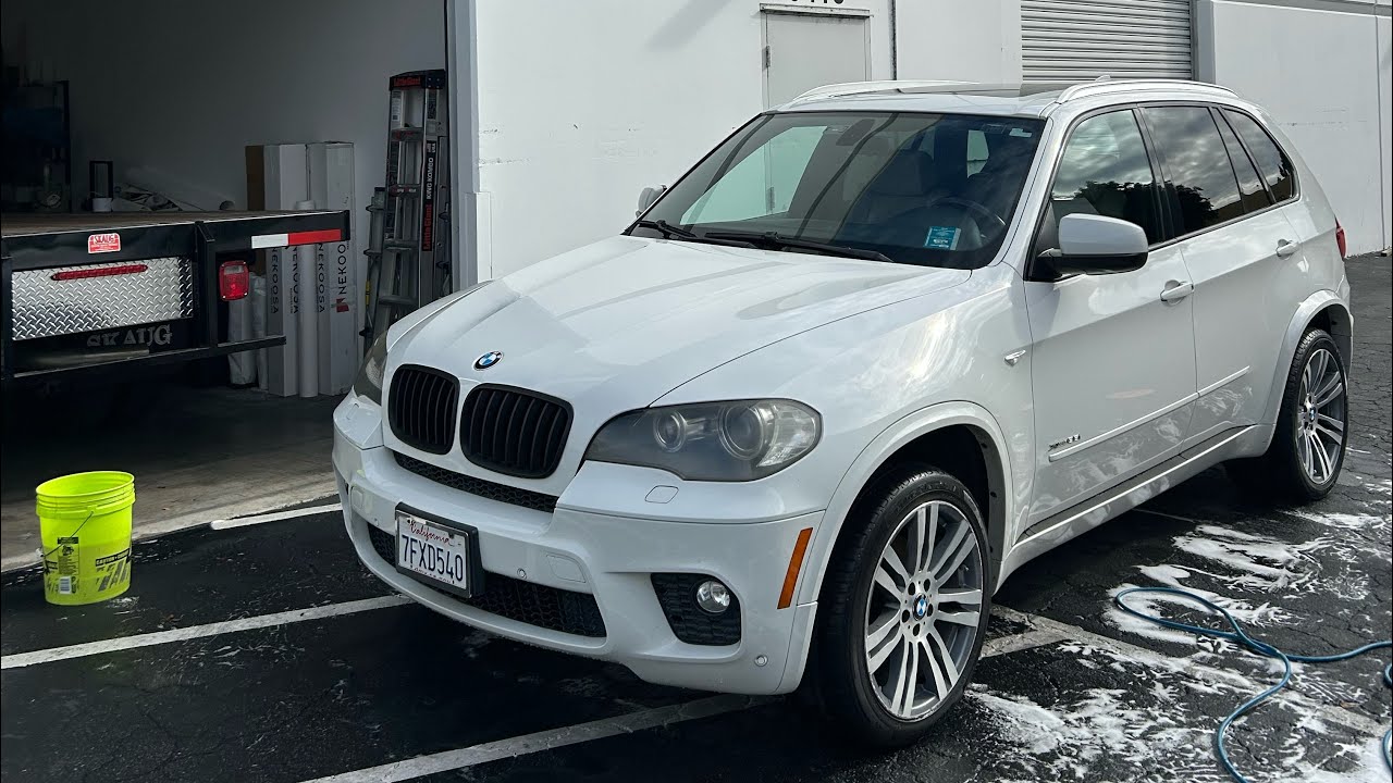 A day in the life of a mobile detailer. 💦✨#automobile #detailing #service #mobile #carwash #bmw 