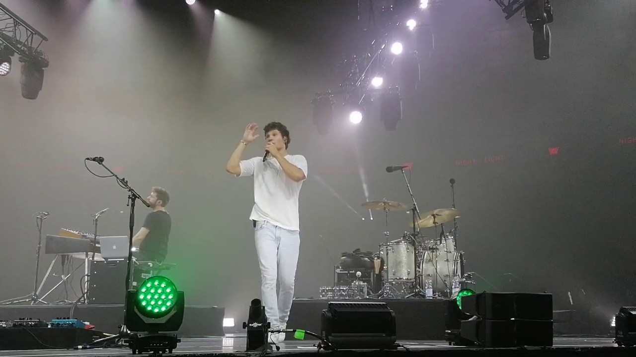 Wincent Weiss - Ist das noch Realität? und Rassismus Rede (Live in Köln)