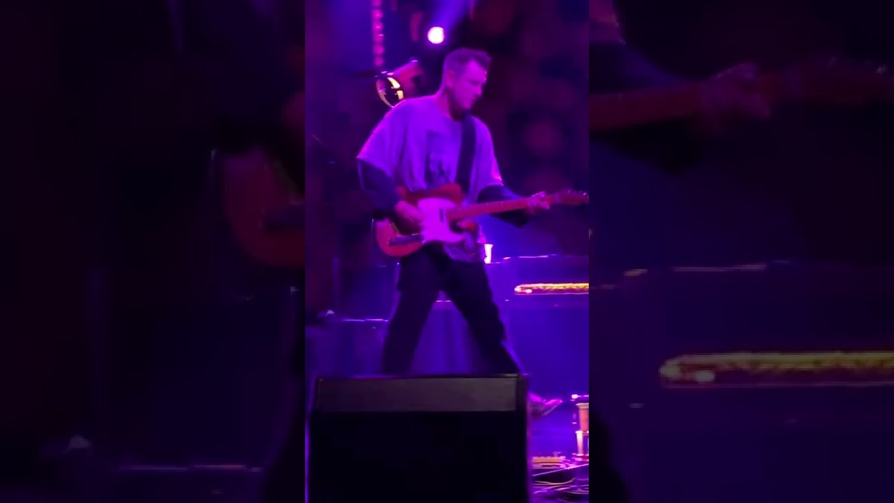 Duman - Dön Ne Olur Batuhan Mutlugil Solo 2022 Konser (Eskişehir Anemon Otel) HD
