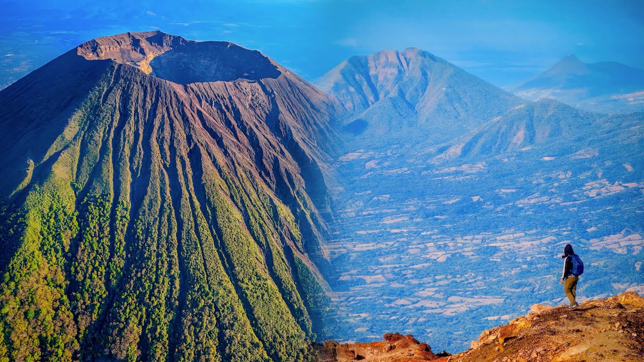 CASI ME DESMAYO ANTE EL VOLCÁN MÁS PELIGROSO DE EL SALVADOR  FT @tiofrank_ 