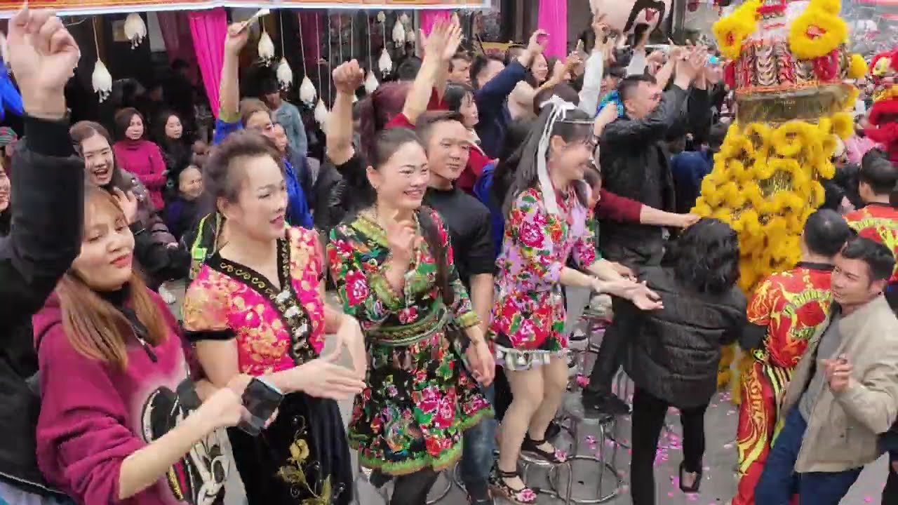 Lễ  Hội Lớn nhất tại Hữu Lũng Lạng Sơn diễn ra vào ngày 12 tháng giêng.