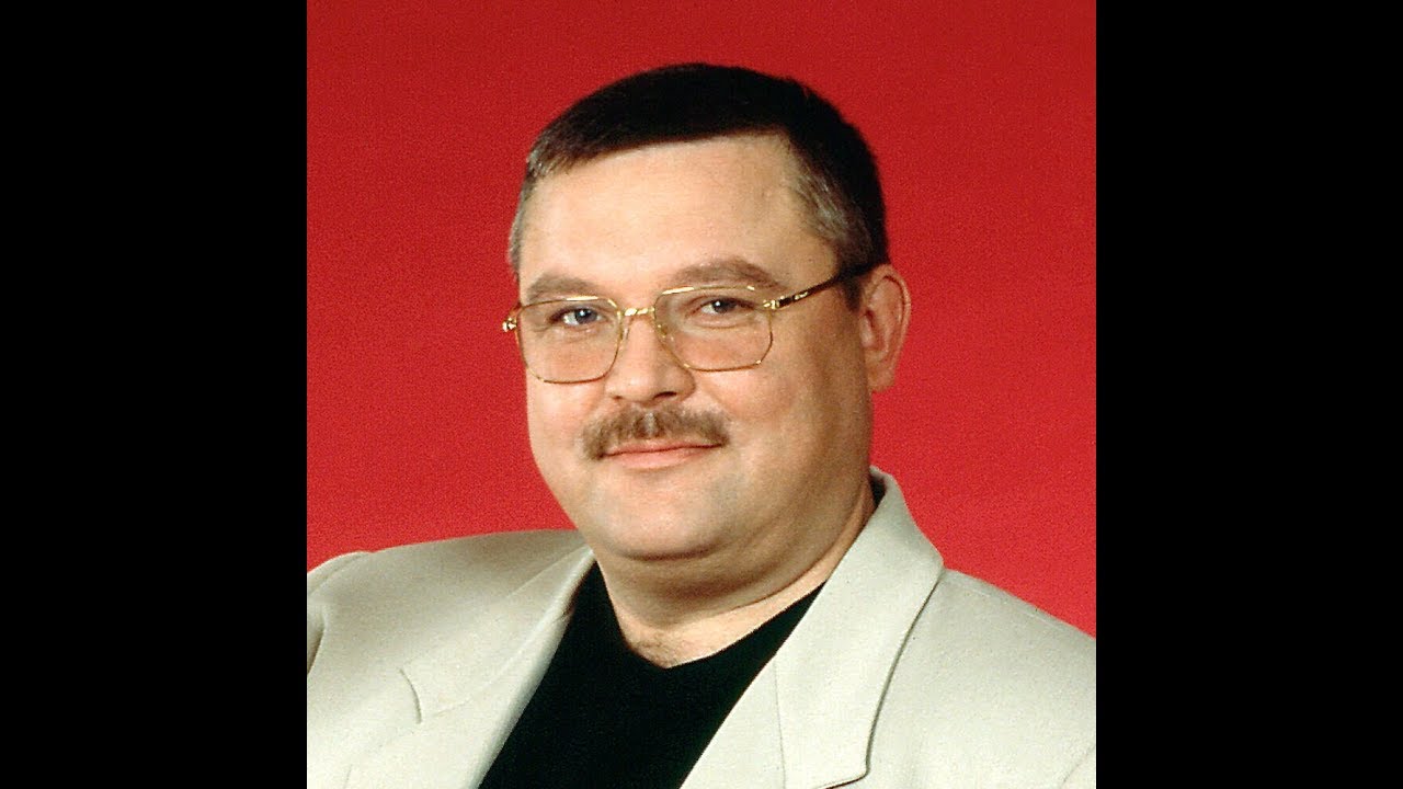 Михаил Круг никак не махнёт стакан