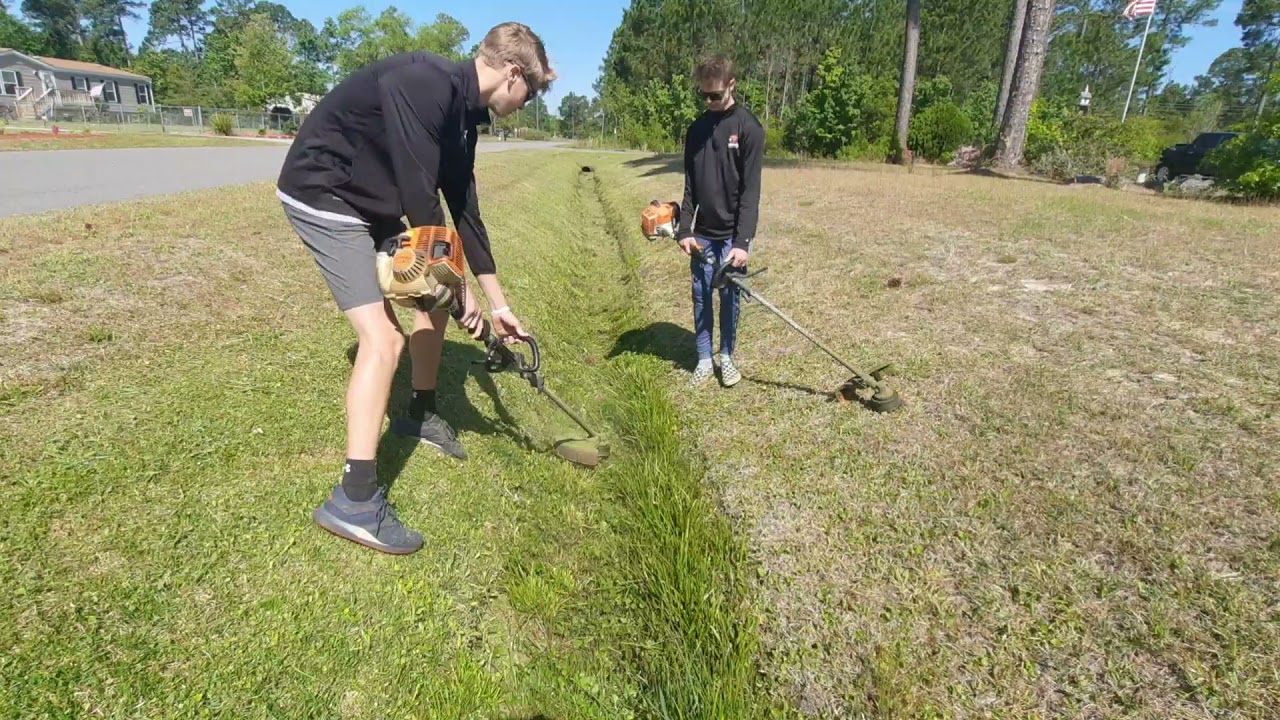 Weedeating Tall Grass on a Ditch Bank (Time-lapse)