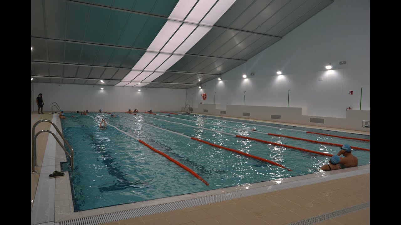A piscina municipal de Bueu comeza a súa actividade