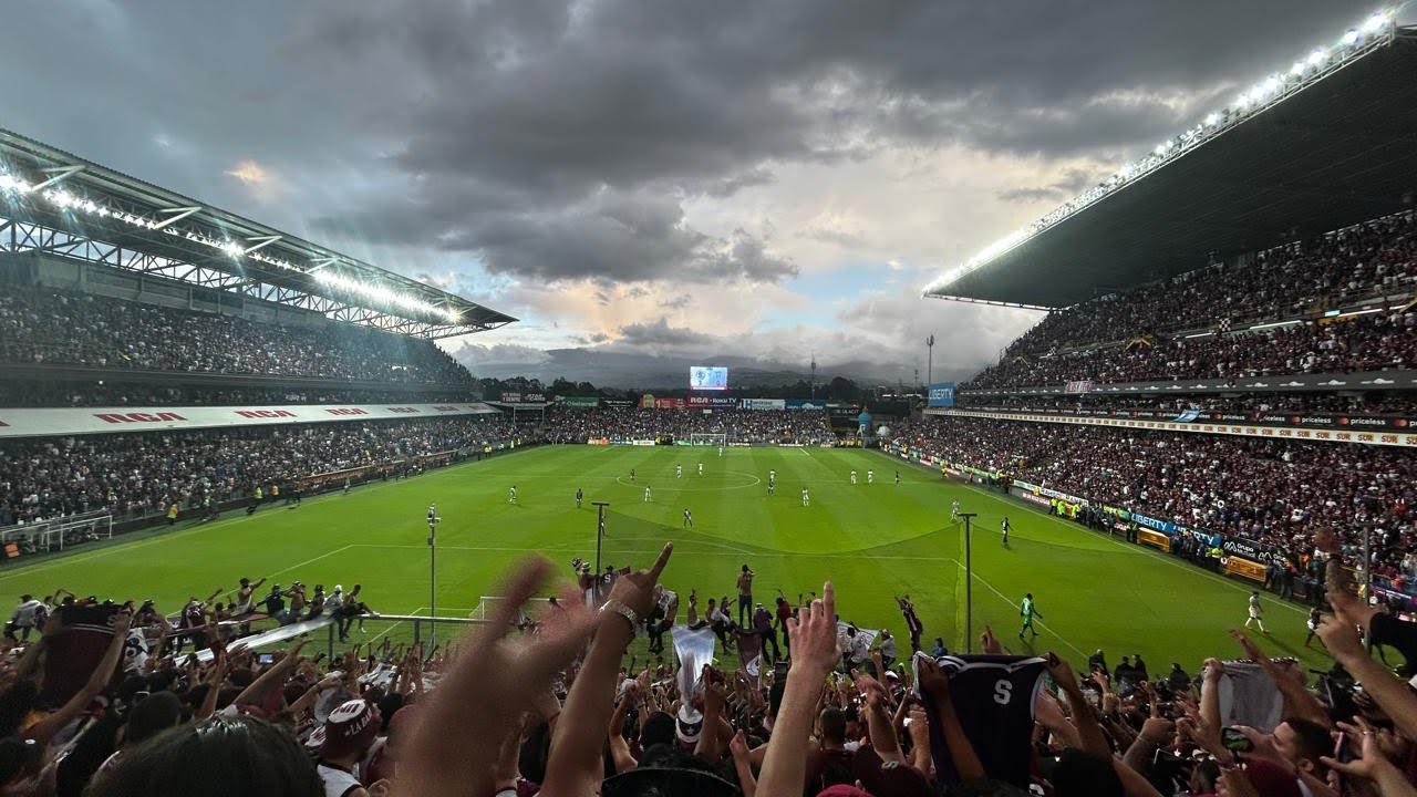 Saprissa vs Alajuelense 3-0 - La 40 desde la Ultra Morada