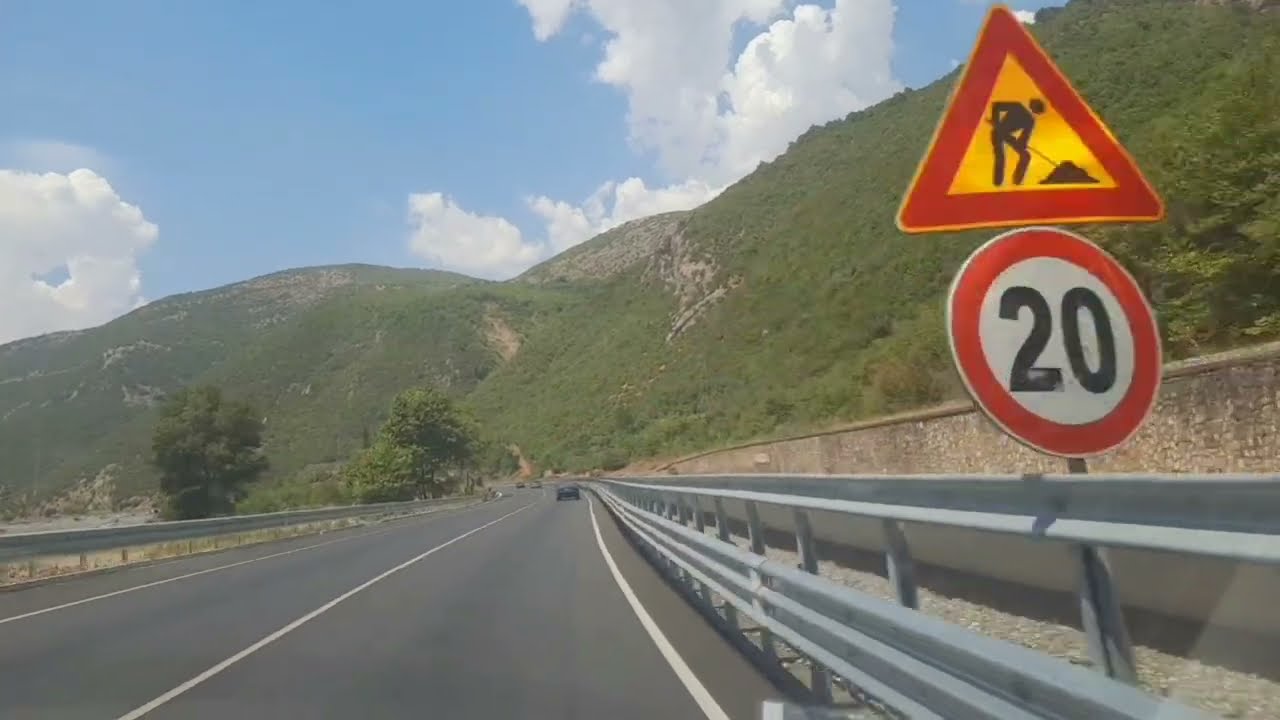 Loti në ndërtim, pjesë e projektit të aksit rrugor ‘Elbasan-Qafë Thanë’
