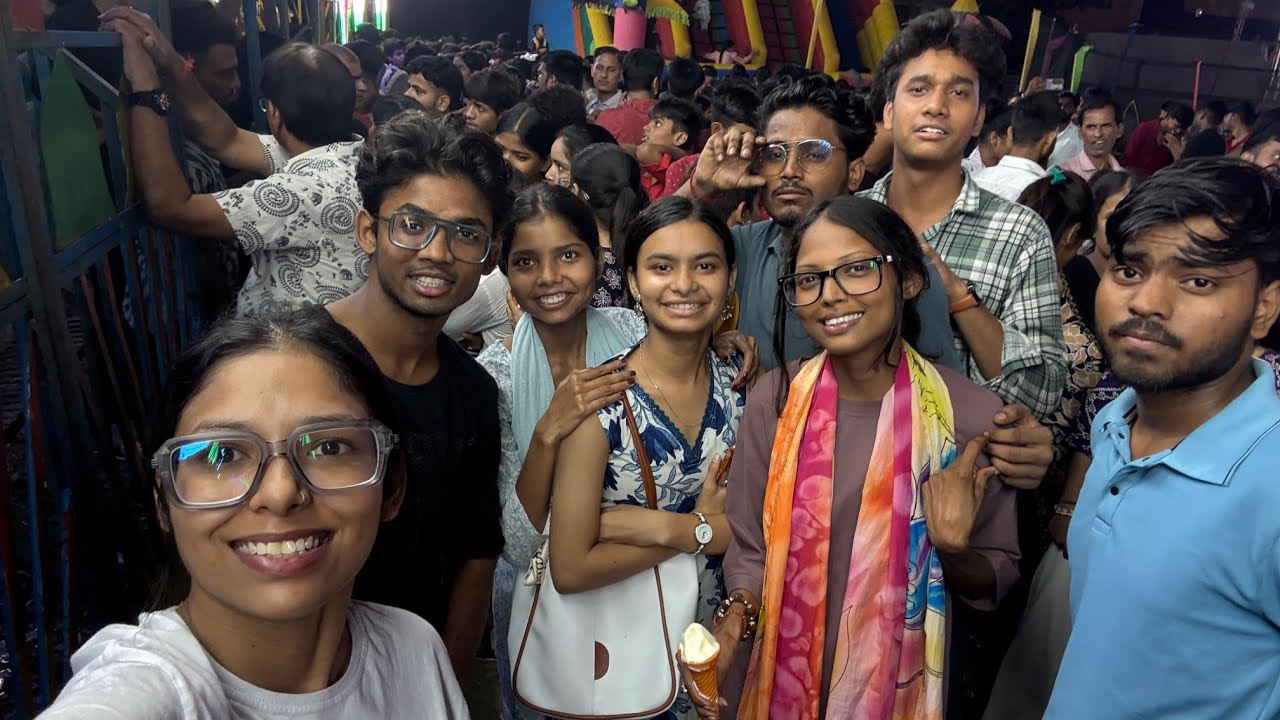 Mela fun with bro's and sis's😍❤️