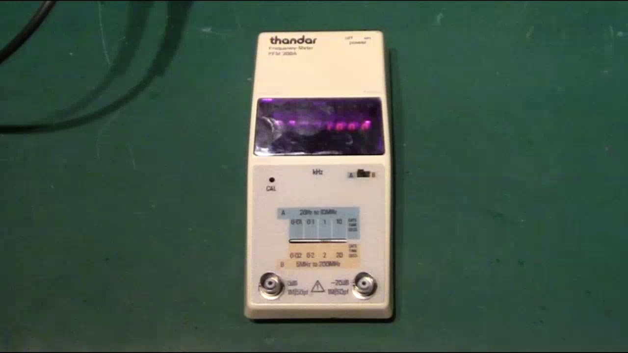 Teardown of Sinclair/Thandar PFM200A Handheld Frequency Counter