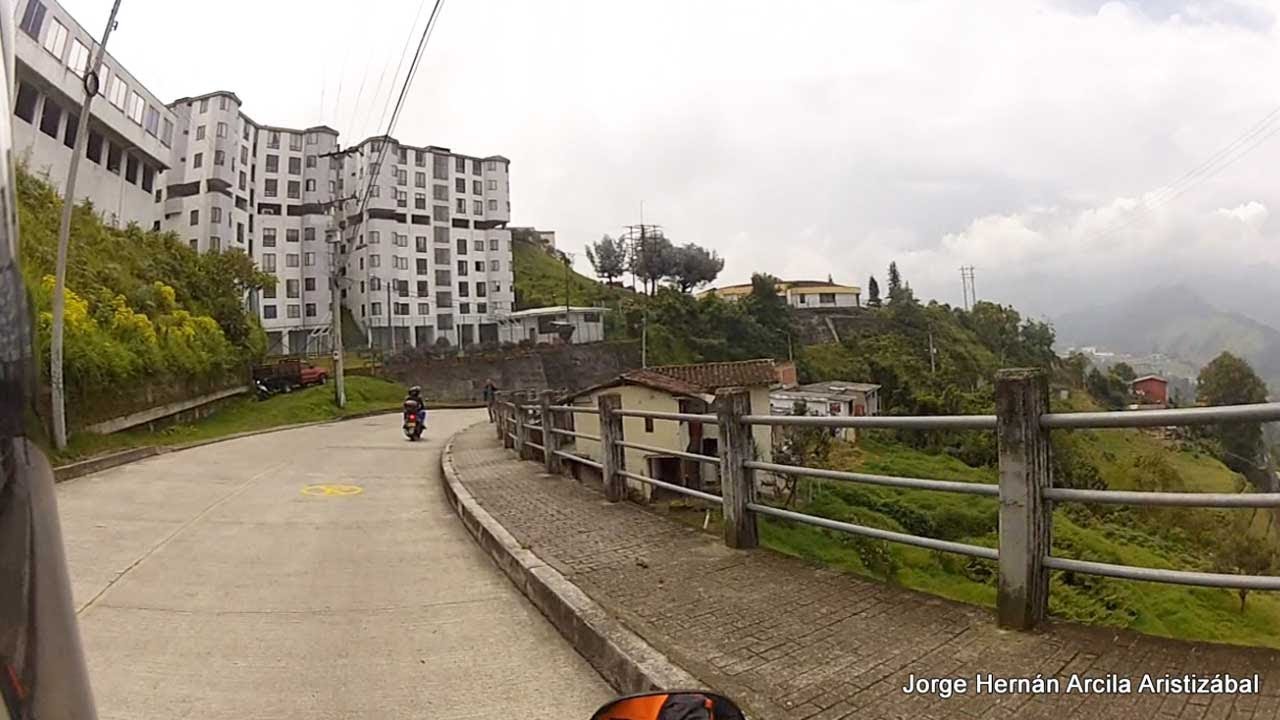 Centro via Fresno MANIZALES Caldas