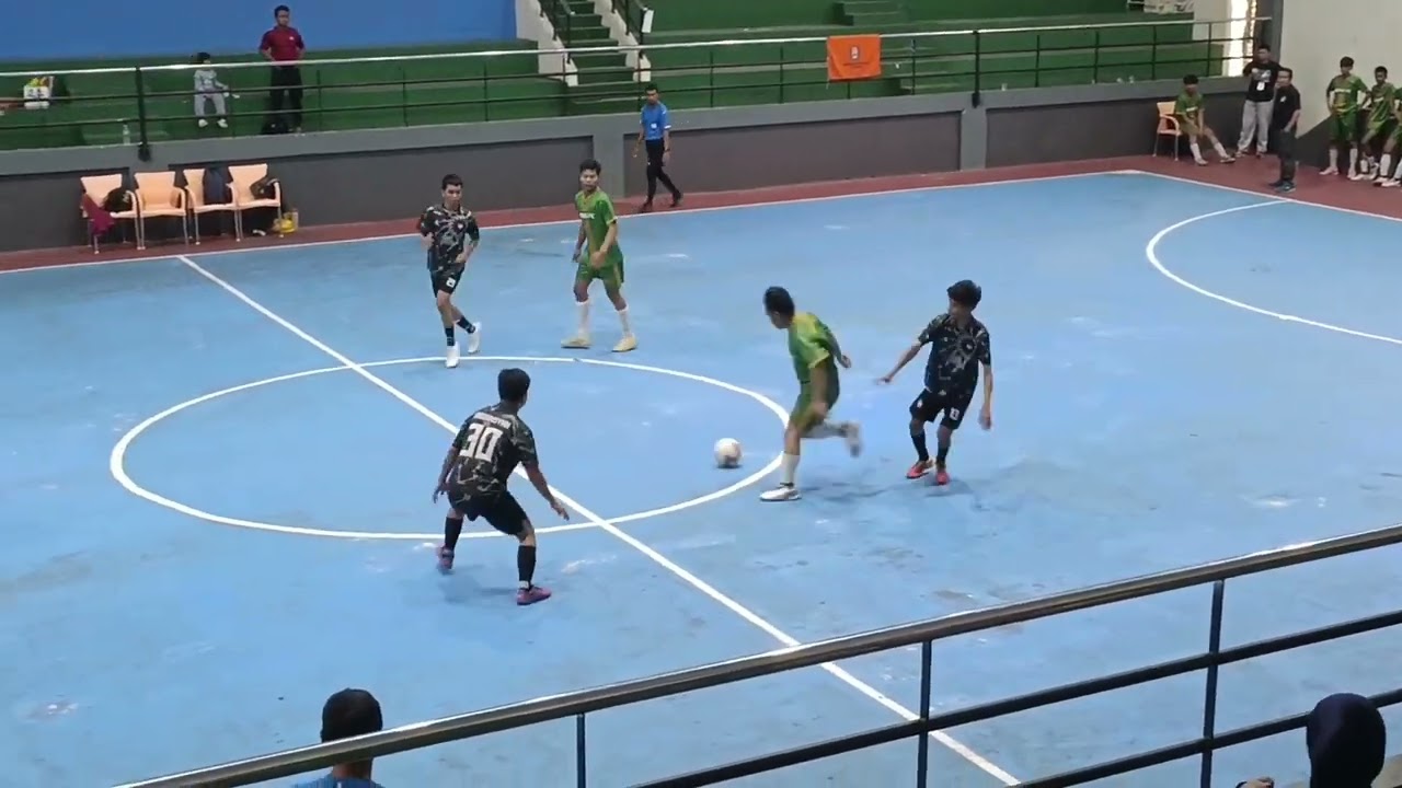 Futsal Reforia  SMK Putra bangsa VS SMA Yabis