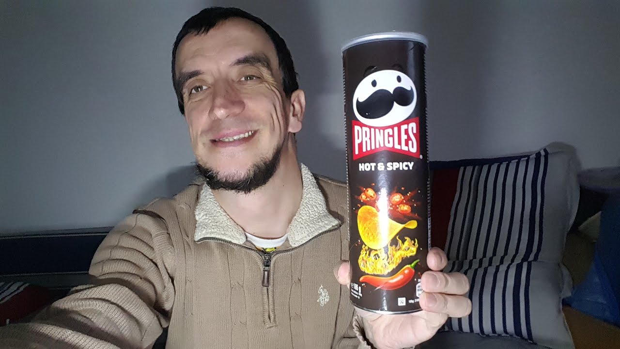 Isprobavamo pringles hot n spicy.
