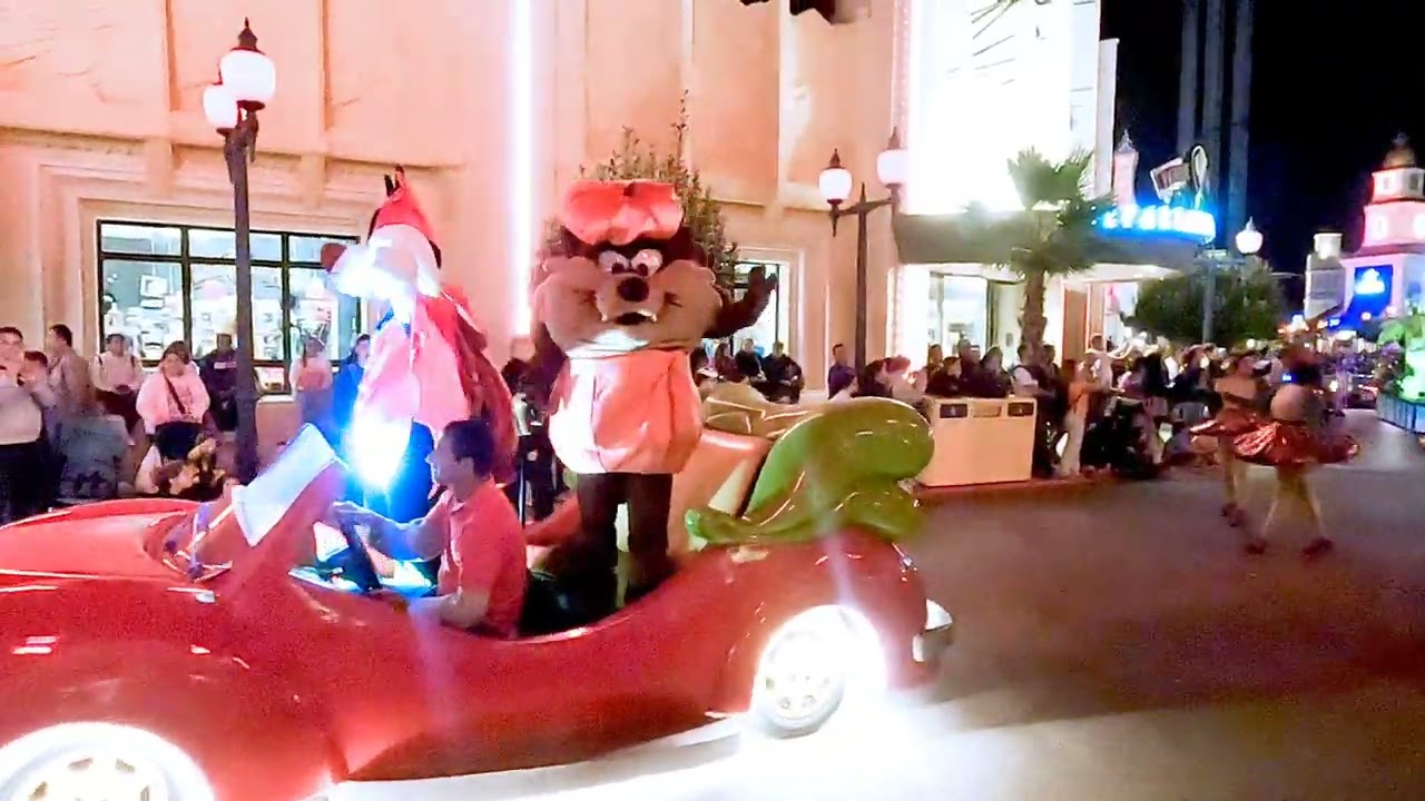 Halloween Superstars Parade 2023