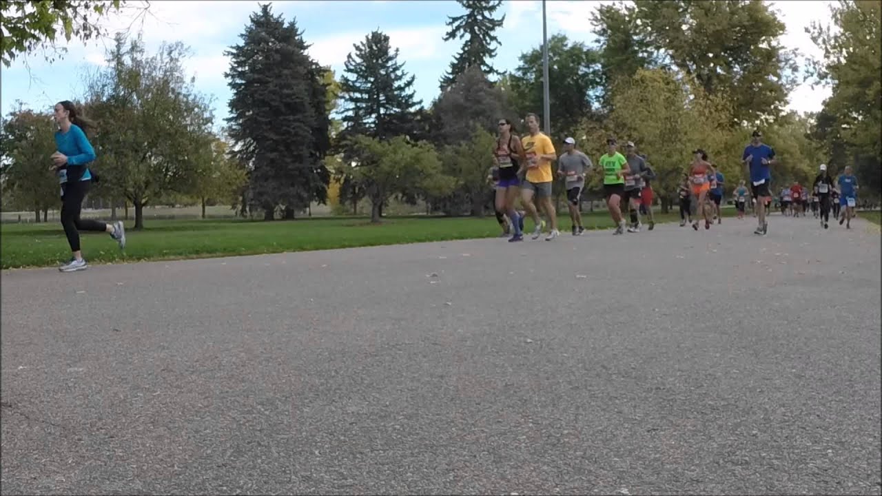 Running Form among 2:10 - 2:15 Half Marathoners (Slow Motion)