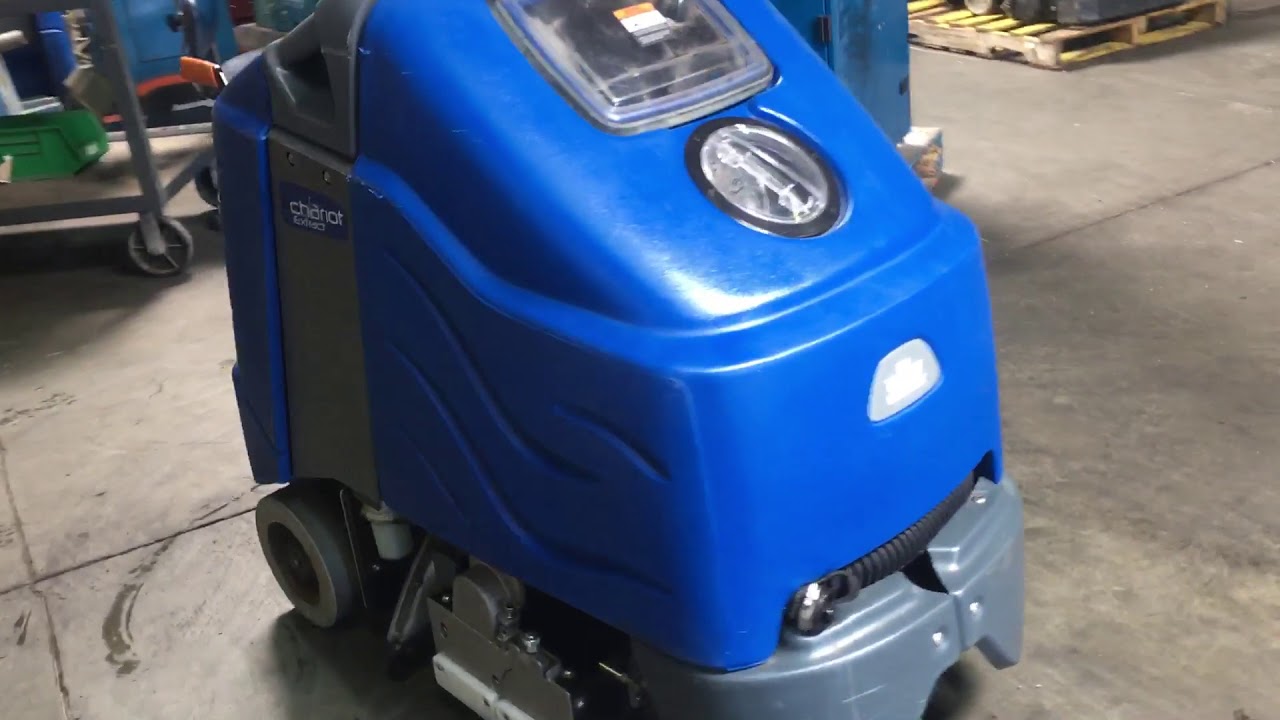 Windsor Chariot iExtract 24” Ride On Electric Carpet Extractor 36V Battery