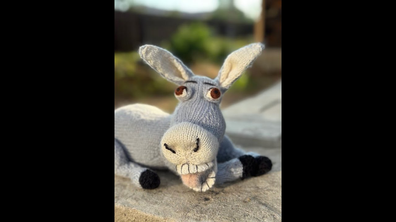 Knitted Donkey - How to sew and make up ears. Making ears for a knitted Donkey toy #knitting