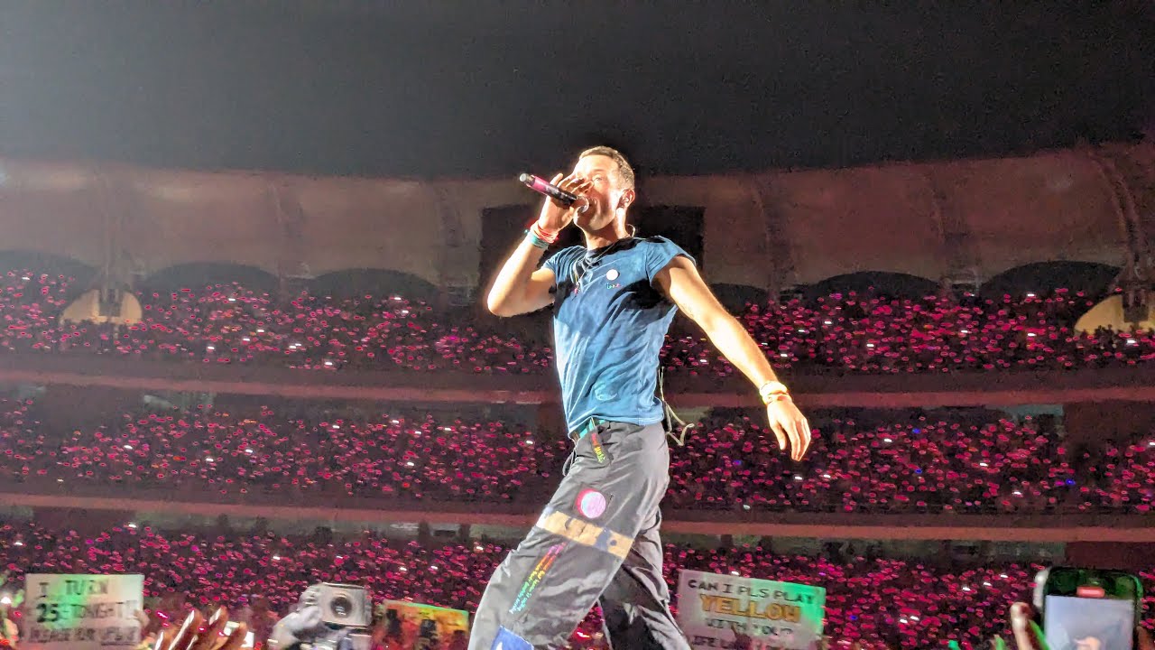 We Pray - Coldplay | Live in Mumbai