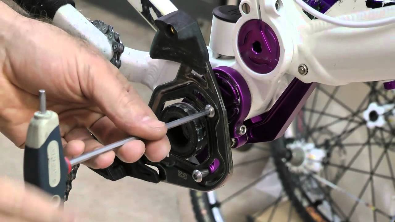 revisione e montaggio carro posteriore mtb biammortizzata bikeinumbria