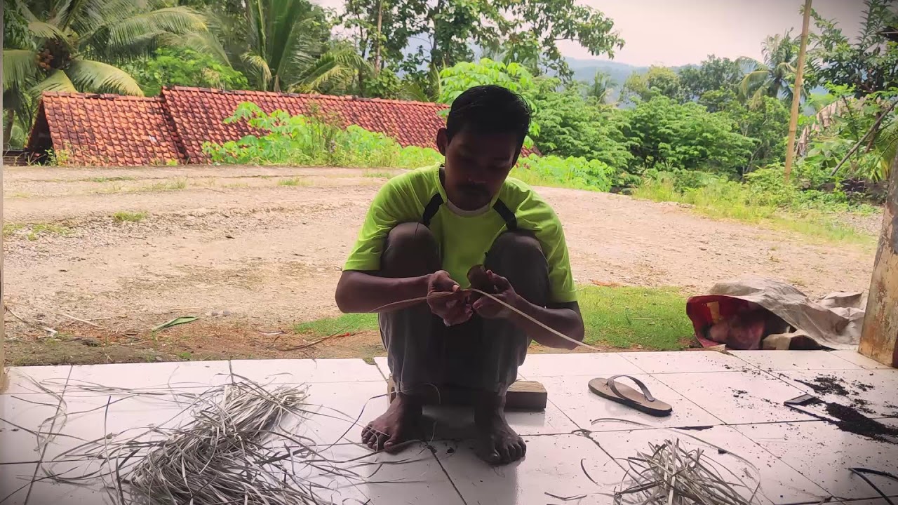 Cultural Art: Prepping Natural Fibers for Traditional Mats _FarmersLife _Shorts