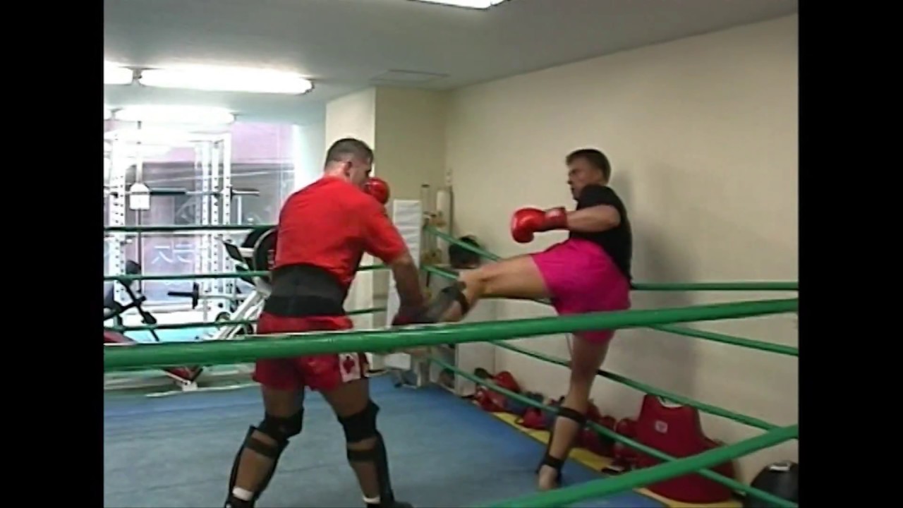 K-1 CHAMPION ANDY HUG vs. Fredrik Hjelm (SWE) - sparring, preparation for K-1 Grand Prix 1998