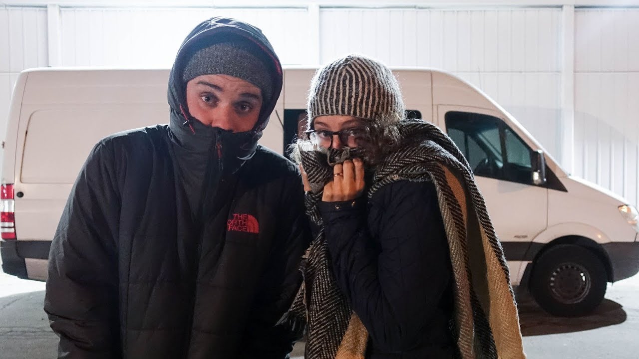 FREEZING IN A VAN W/NO HEATER | van life in winter