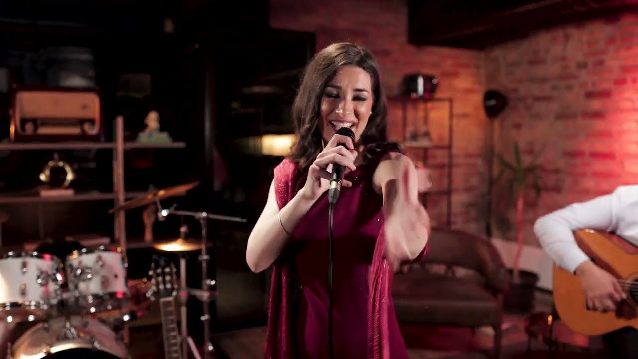 Akusticni trio Adelante - Vranjanka (live cover)