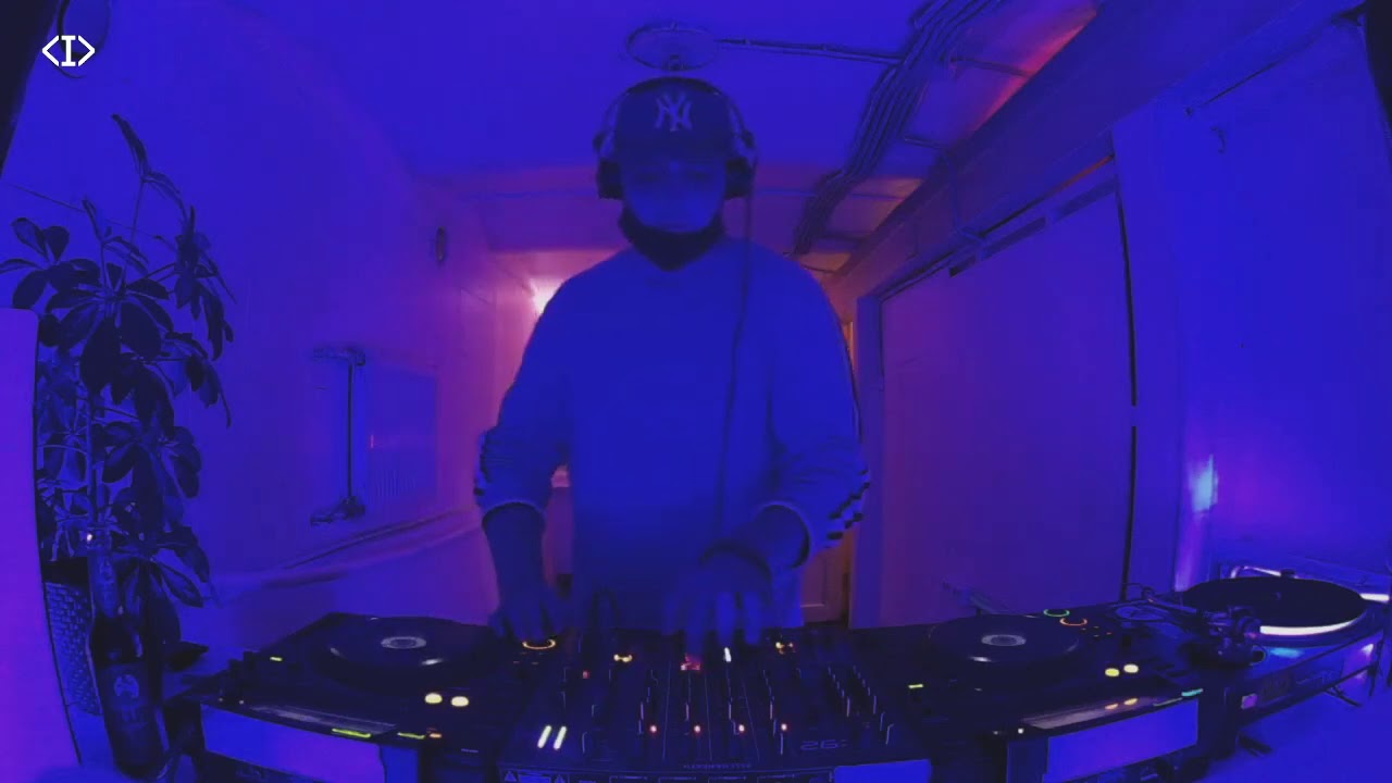 Roma Zuckerman // CID