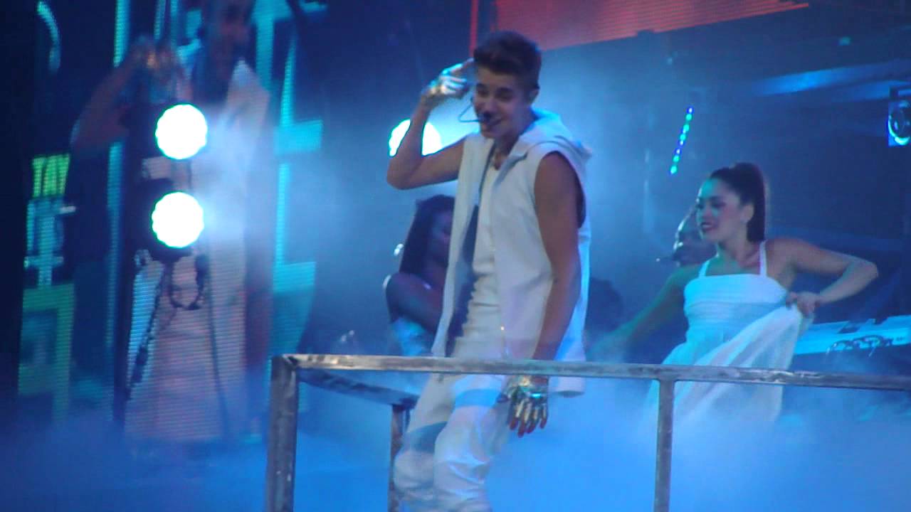 Justin Bieber - Catching Feelings 10-05-12