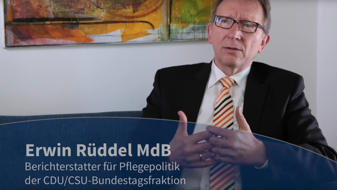 Blaue Couch: Erwin R&uuml;ddel MdB
