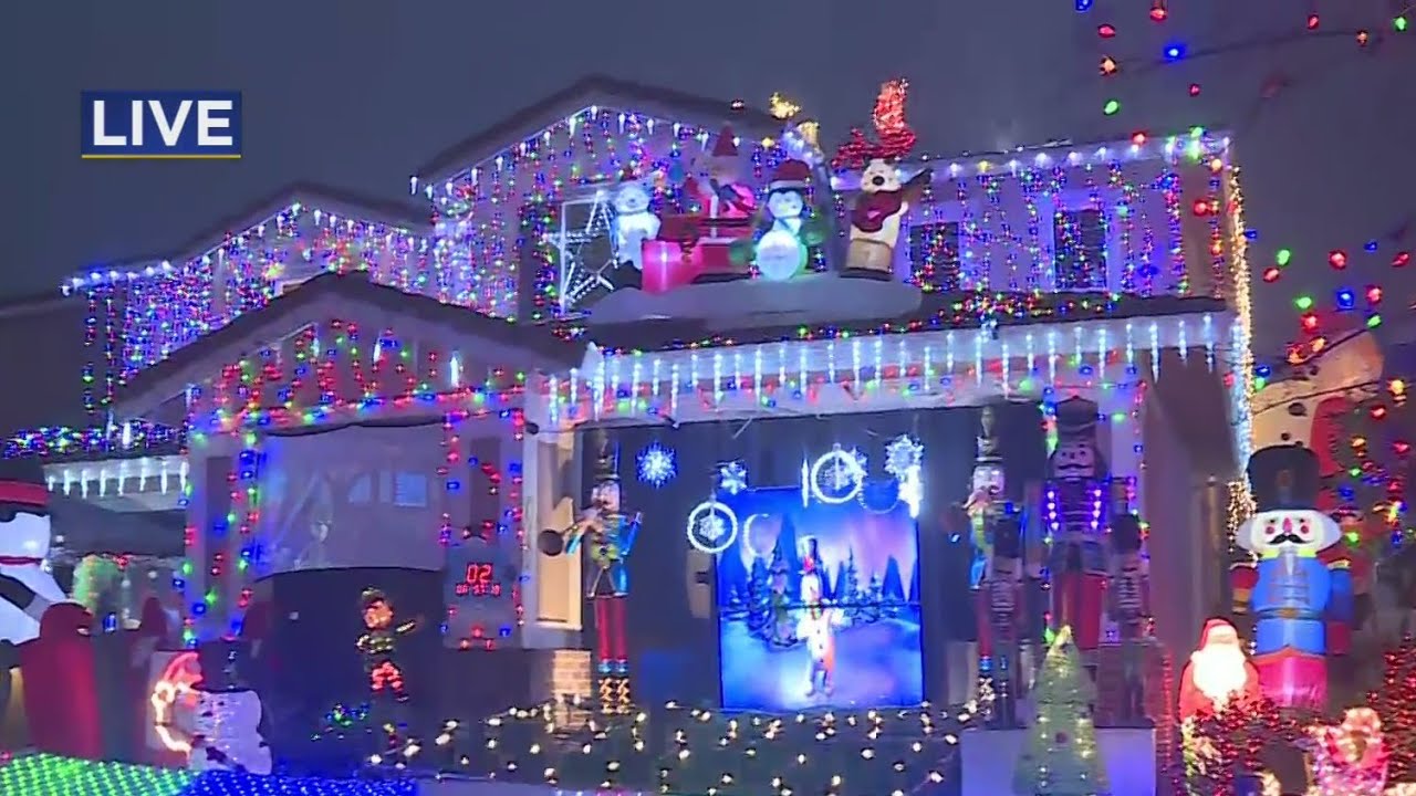 Rocklin house dazzles with Christmas light show