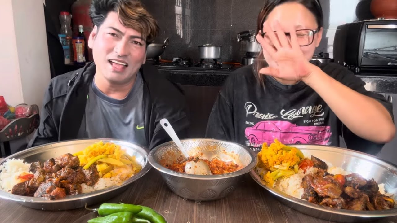 मार्यो लखनेले हसाएर, दाजु बहिनीको नोक झोक र हसी मजाक, #entertainment #funny #mukbang
