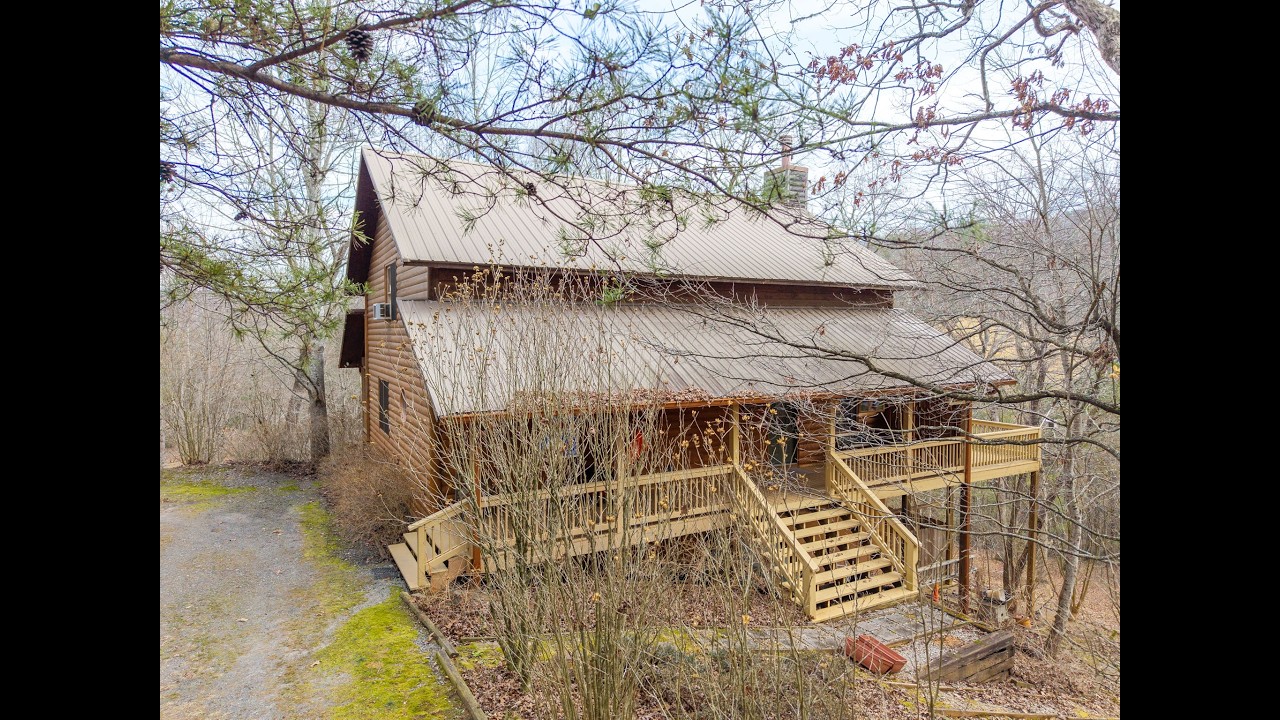244 Lapidary Lane Young Harris, GA