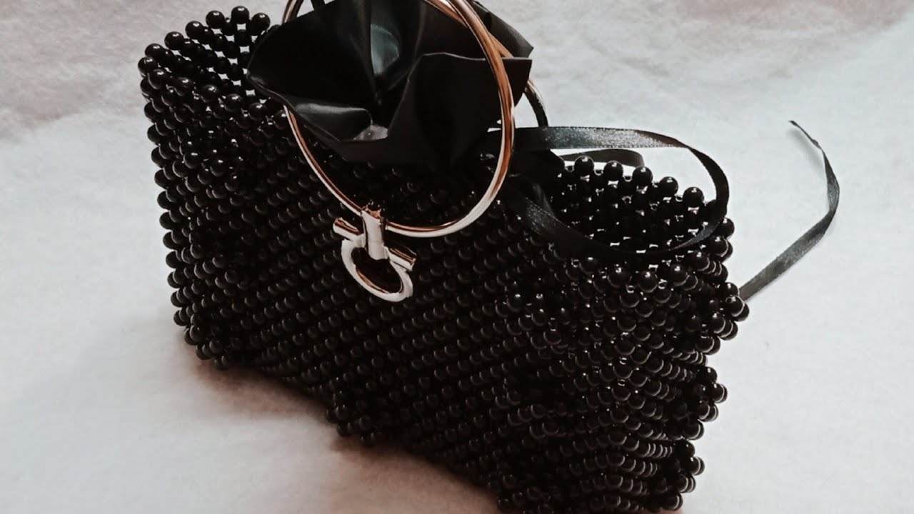 طريقة عمل شنطة من الخرز 👜 beaded bag tutorial @shaymaasaeed