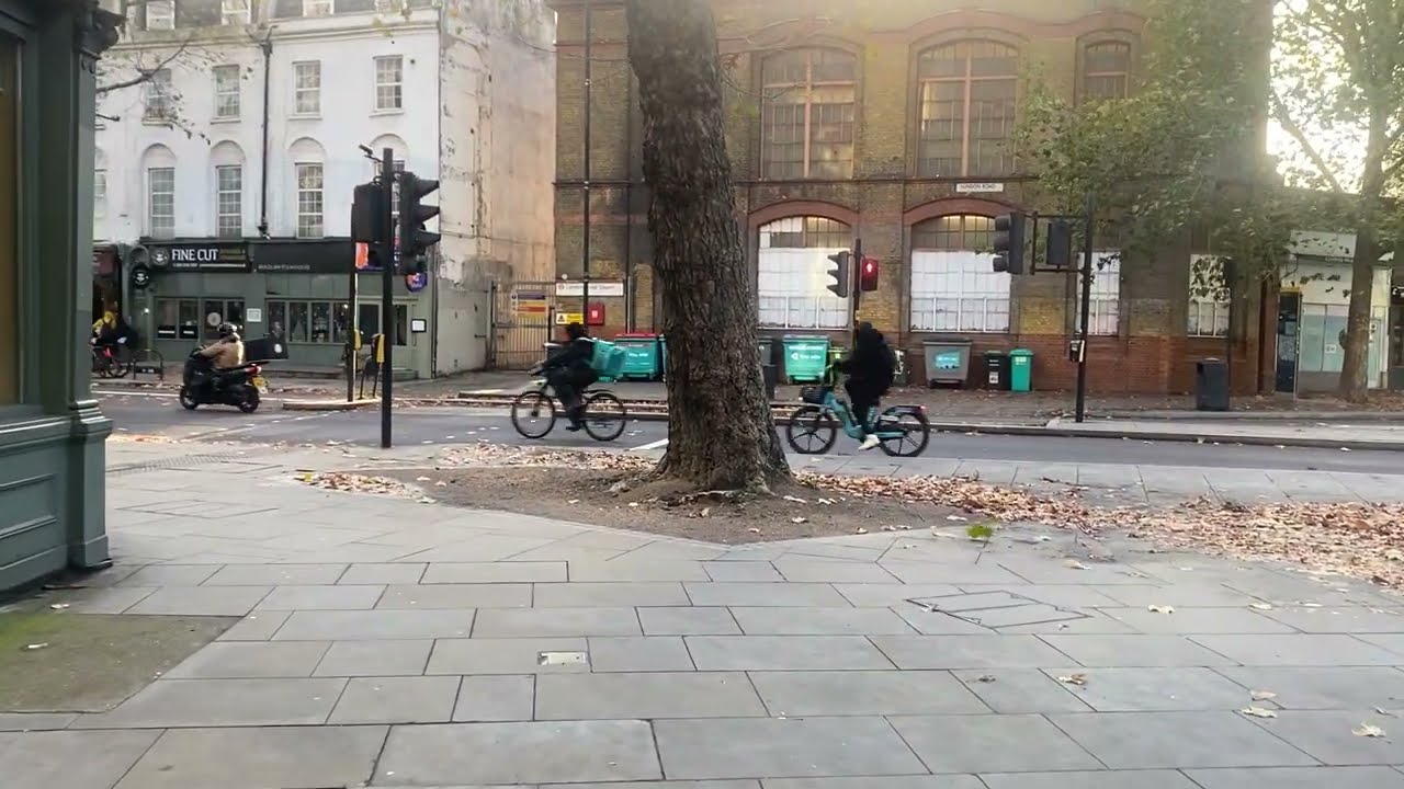 St George's Circus SE1