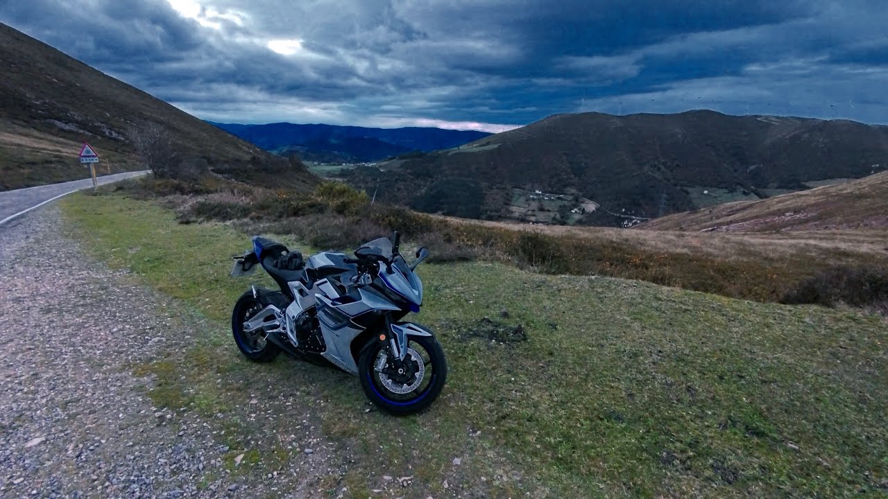 Visitamos el occidente asturiano con la Zontes 703RR