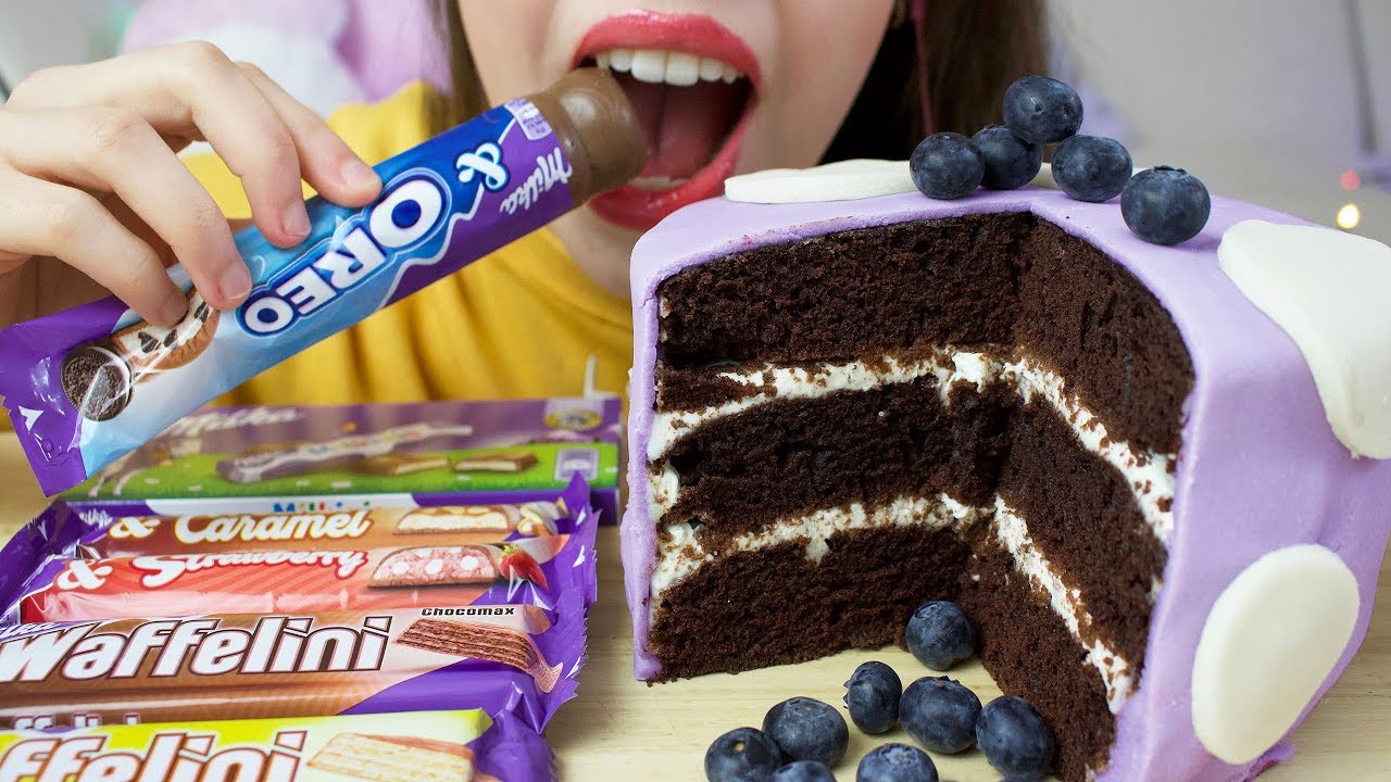 ASMR MILKA CHOCOLATE CAKE + Waffelini & Bars (Eating Sounds) No Talking