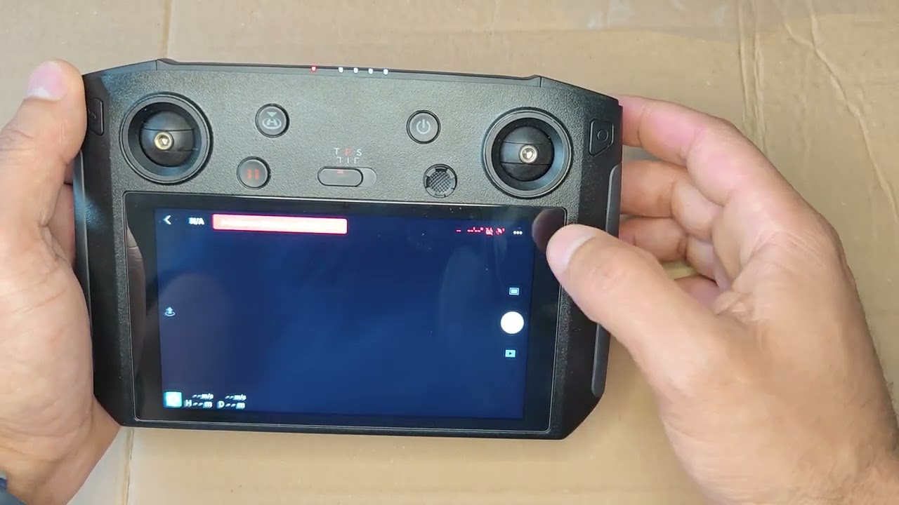 Dji Smart Controller (RM500) com menu em português e playstore.