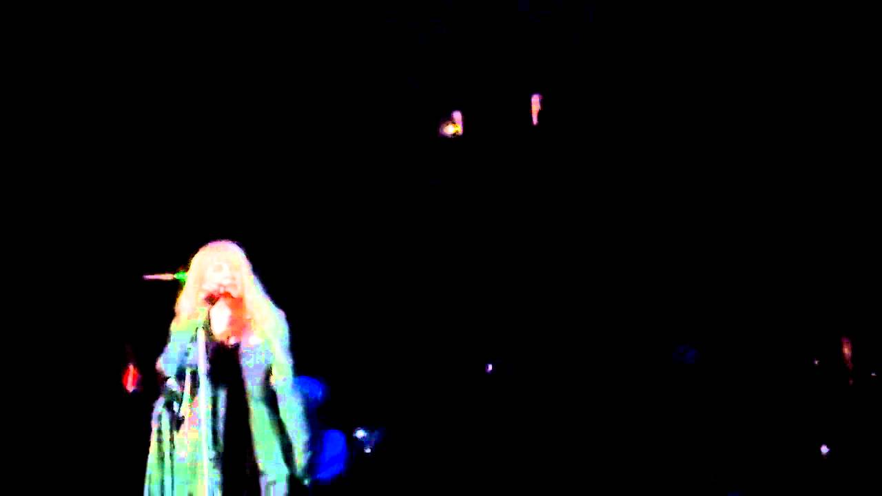 Fleetwood Mac Anaheim 5/28/13 Stevie Nicks Without You Intro