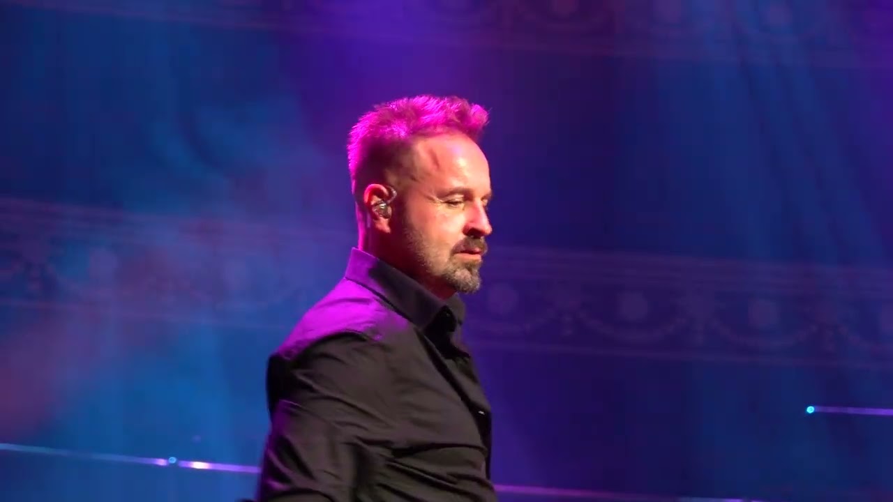 #AlfieBoe & Hannah 'Shallow' at RAH, London 11.10.22