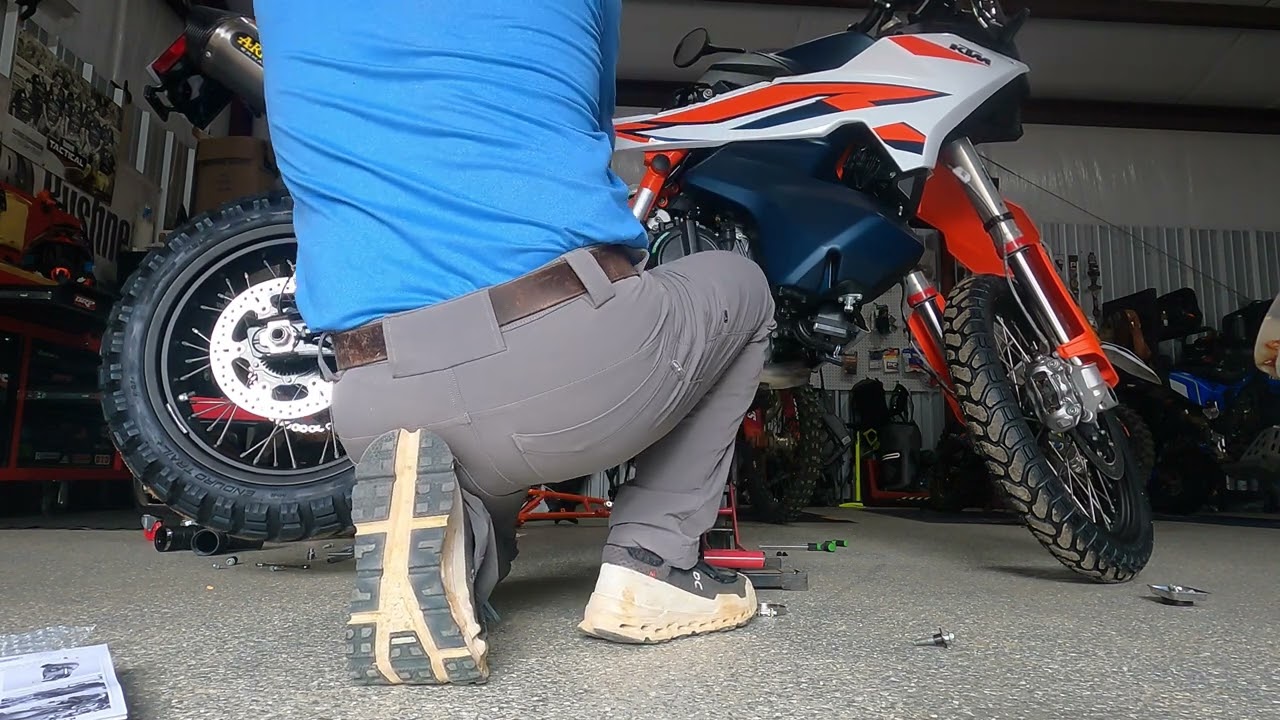 2023 KTM 890 BUILD